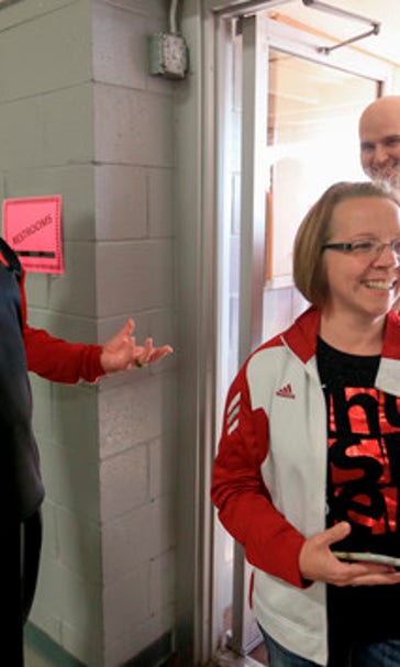 Riley touring Nebraska to stoke interest in Huskers